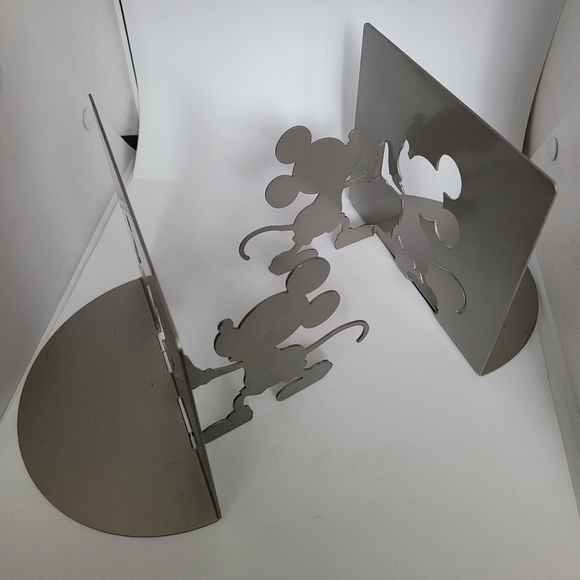 Mickey Mouse Bookends - Picture 4 of 7